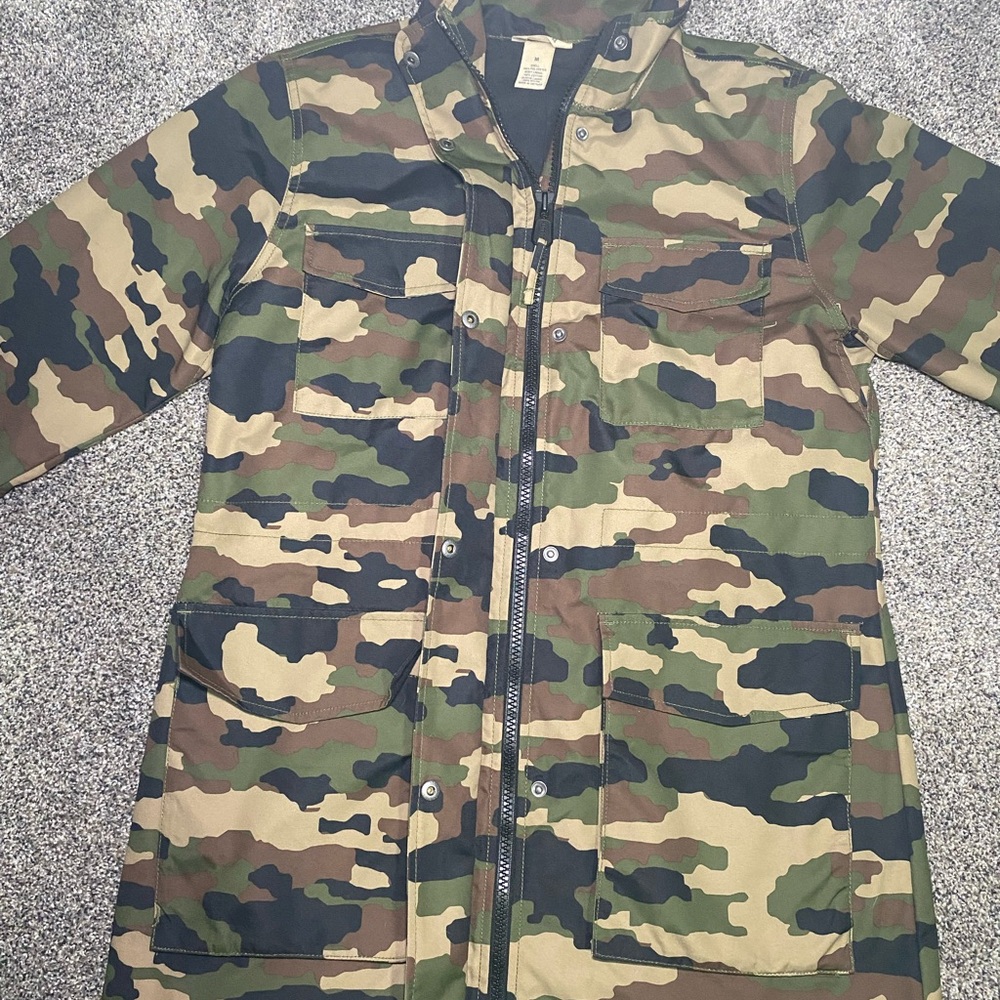 Duluth Trading Co Camouflage Jacket.
